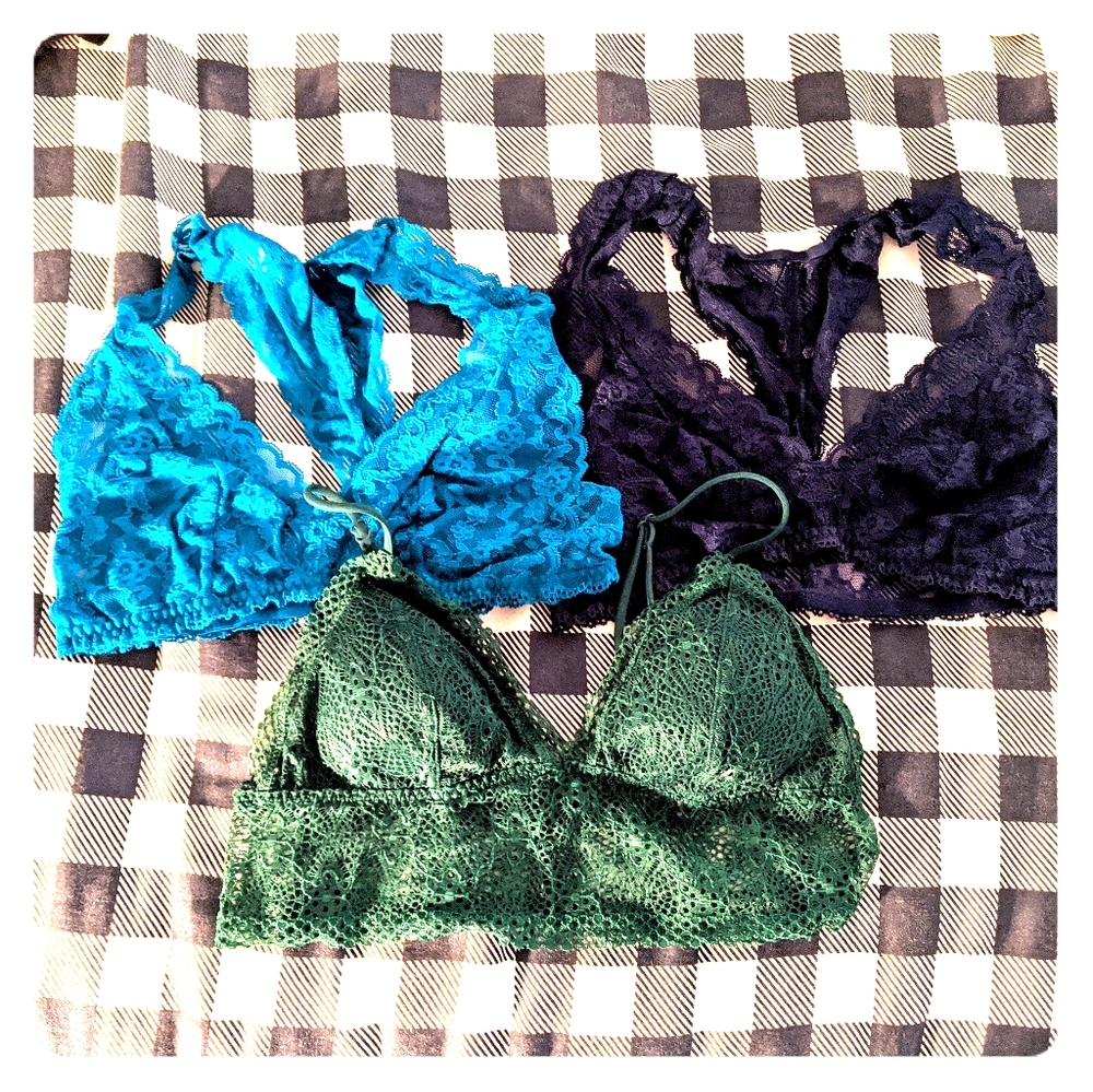 Set of 3 Victoria's Secret lace bralettes SMALL
